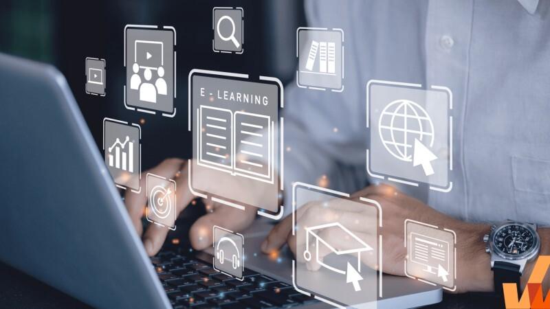 Hệ thống e-learning bao gồm những thành phần nào?